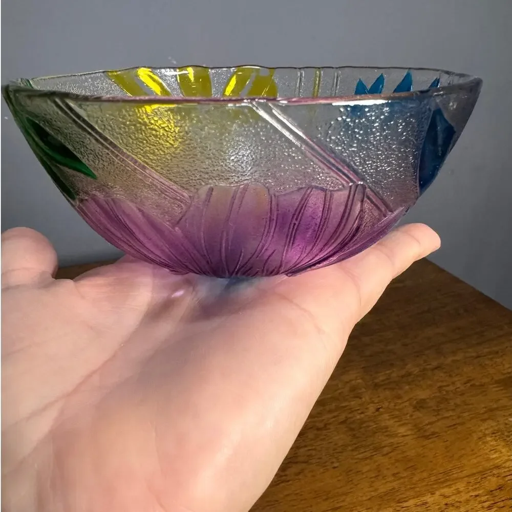 Vintage Indonesian Glass Bowls Hand Painted Set of 4 2 1/4" Tall 6 1/2" Across - Picture 4 of 7